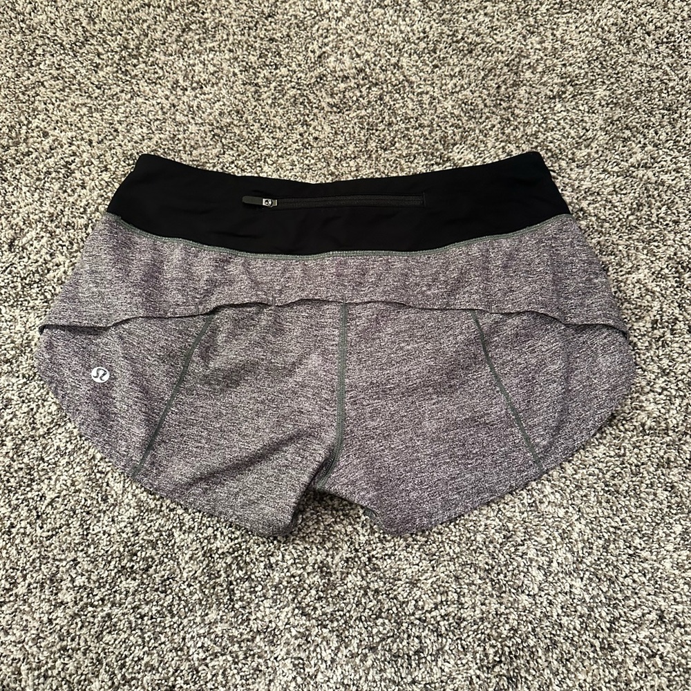 Lululemon speed up shorts/2.5 inch/size 4
